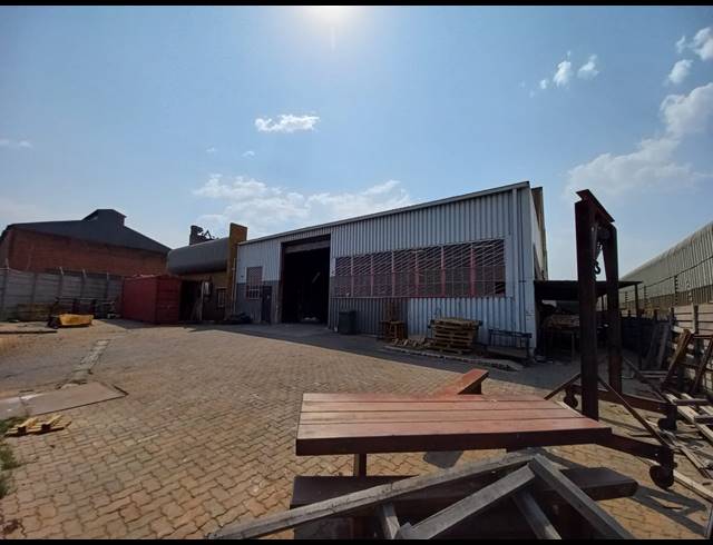 440M² MINI FACTORY TO LET IN KNIGHTS
